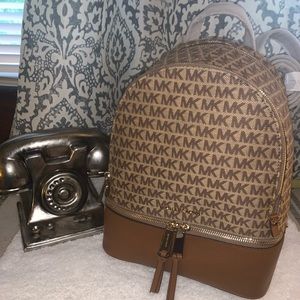 MICHAEL KORS BOOKBAG